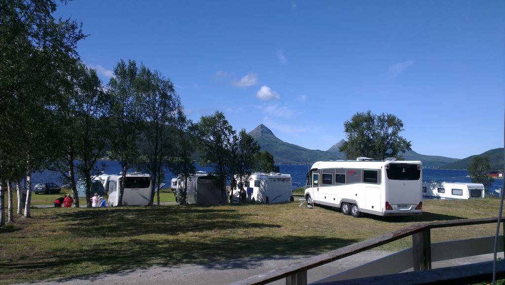 Camp Fjordbotn Hotel Galnslåtta Buitenkant foto